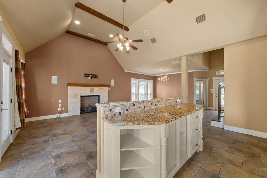 17015 Stonebriar Road Woodway, TX 76712