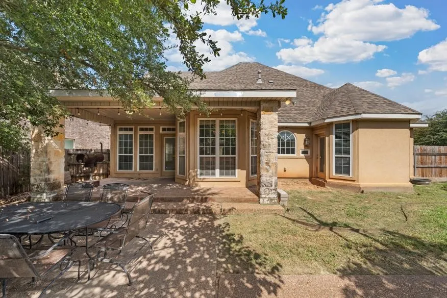 17015 Stonebriar Road Woodway, TX 76712