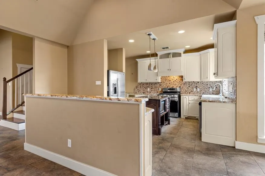 17015 Stonebriar Road Woodway, TX 76712