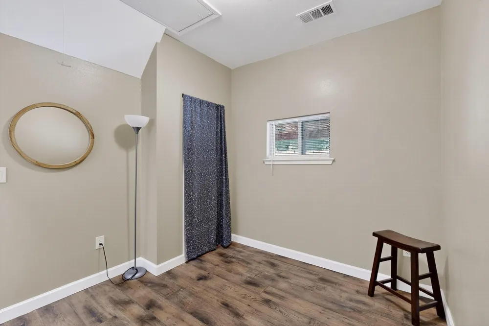 4214 Falls Drive Dallas, TX 75211