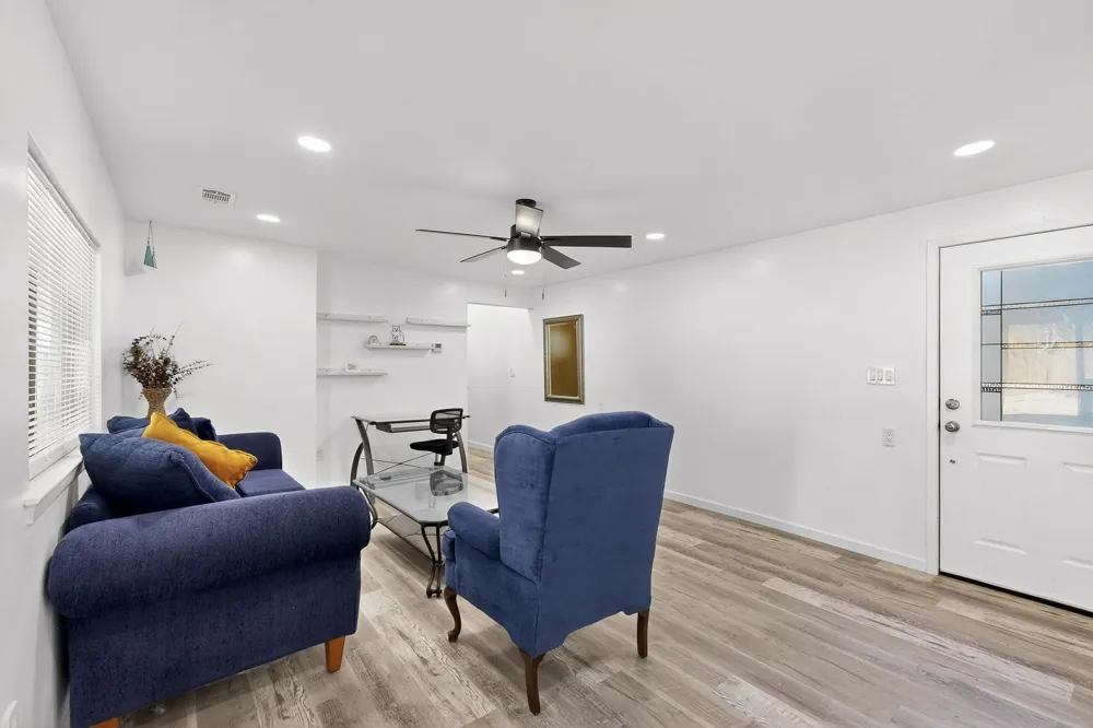 4214 Falls Drive Dallas, TX 75211