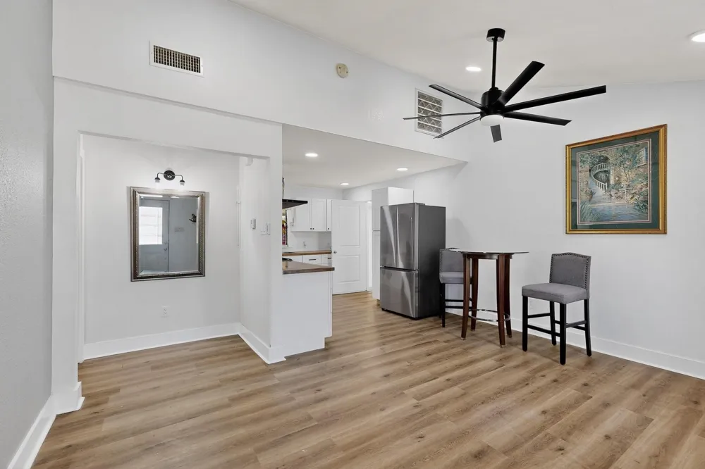 4214 Falls Drive Dallas, TX 75211