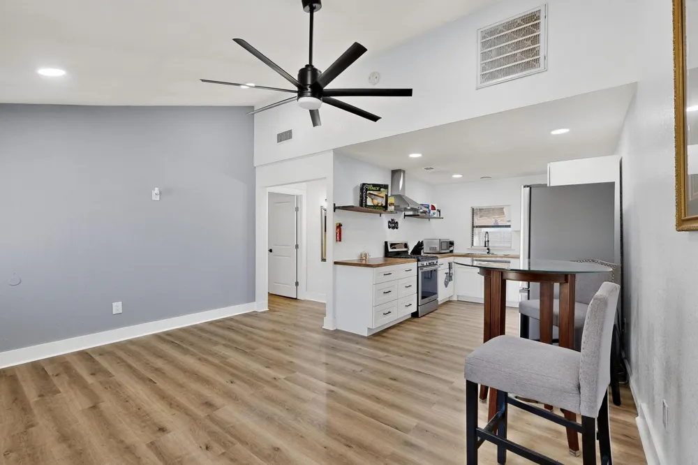 4214 Falls Drive Dallas, TX 75211