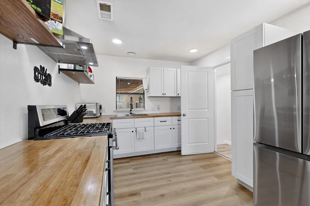 4214 Falls Drive Dallas, TX 75211