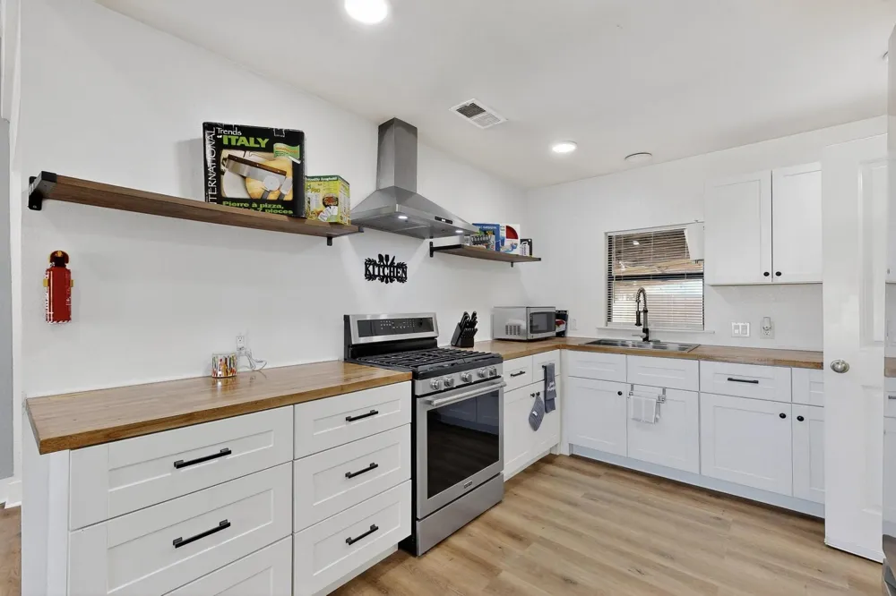 4214 Falls Drive Dallas, TX 75211