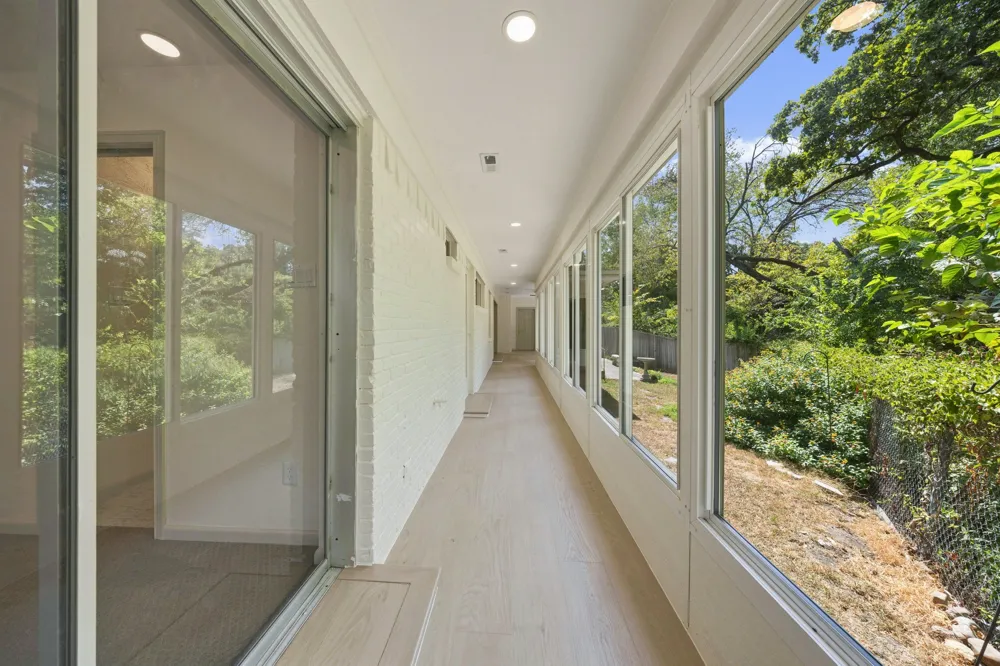 3431 Kiesthill Drive Dallas, TX 75233