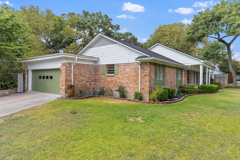 3431 Kiesthill Drive Dallas, TX 75233