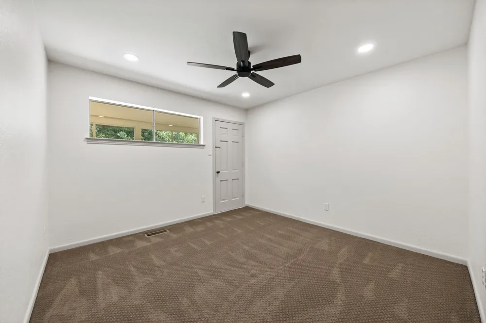 3431 Kiesthill Drive Dallas, TX 75233