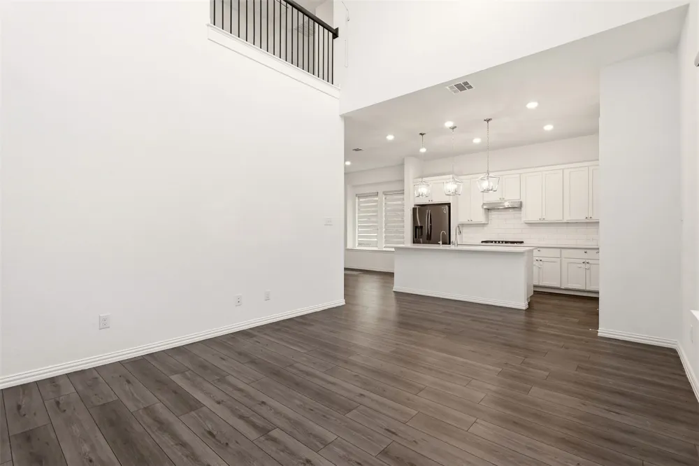 239 Woodson Street Irving, TX 75063