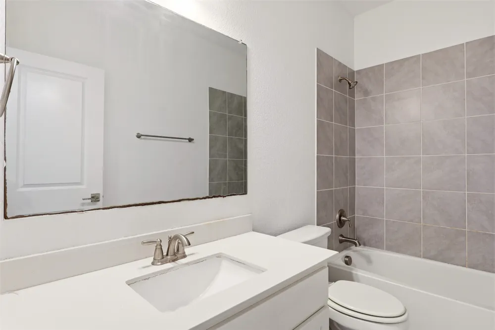 239 Woodson Street Irving, TX 75063