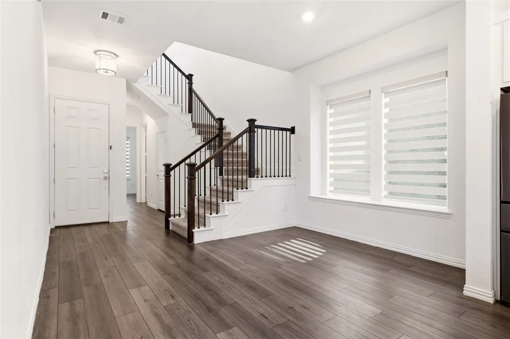 239 Woodson Street Irving, TX 75063
