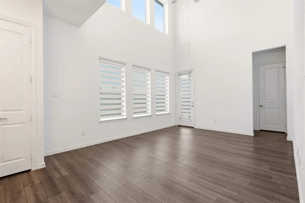 239 Woodson Street Irving, TX 75063