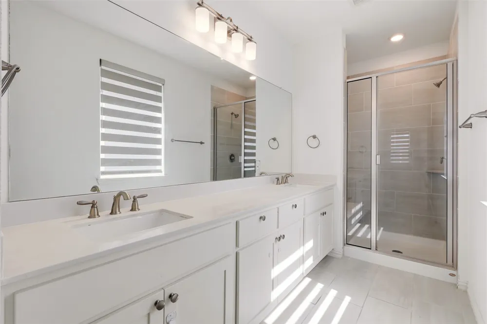239 Woodson Street Irving, TX 75063