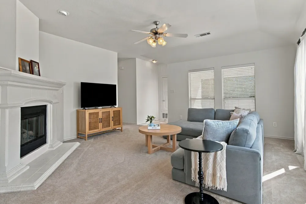 9124 Manana Street Fort Worth, TX 76244