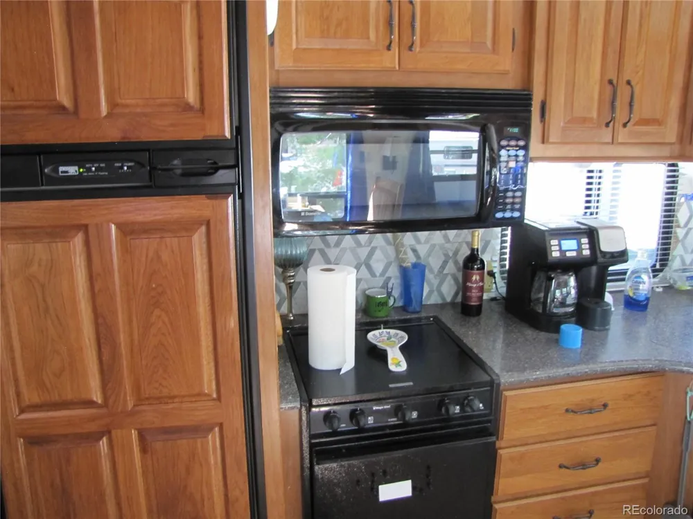 1827 Narrow Gauge Road Hartsel, CO 80449