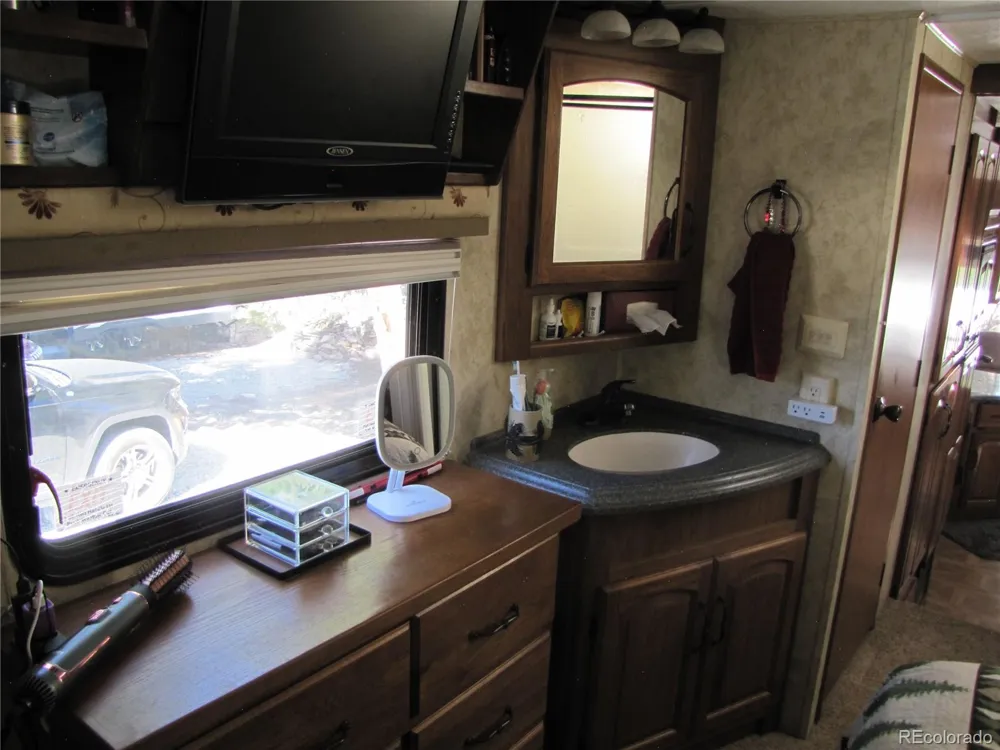 1827 Narrow Gauge Road Hartsel, CO 80449