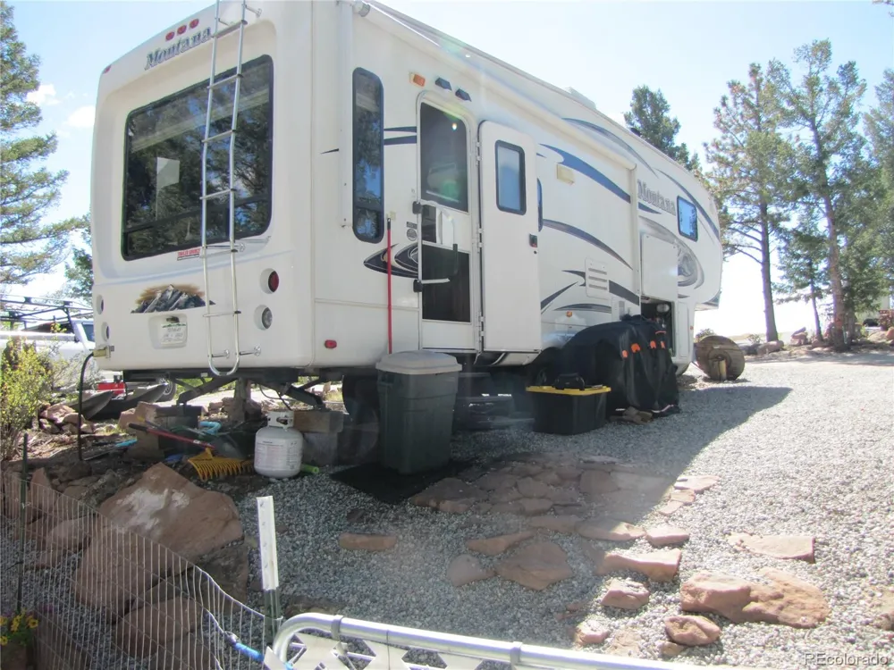 1827 Narrow Gauge Road Hartsel, CO 80449