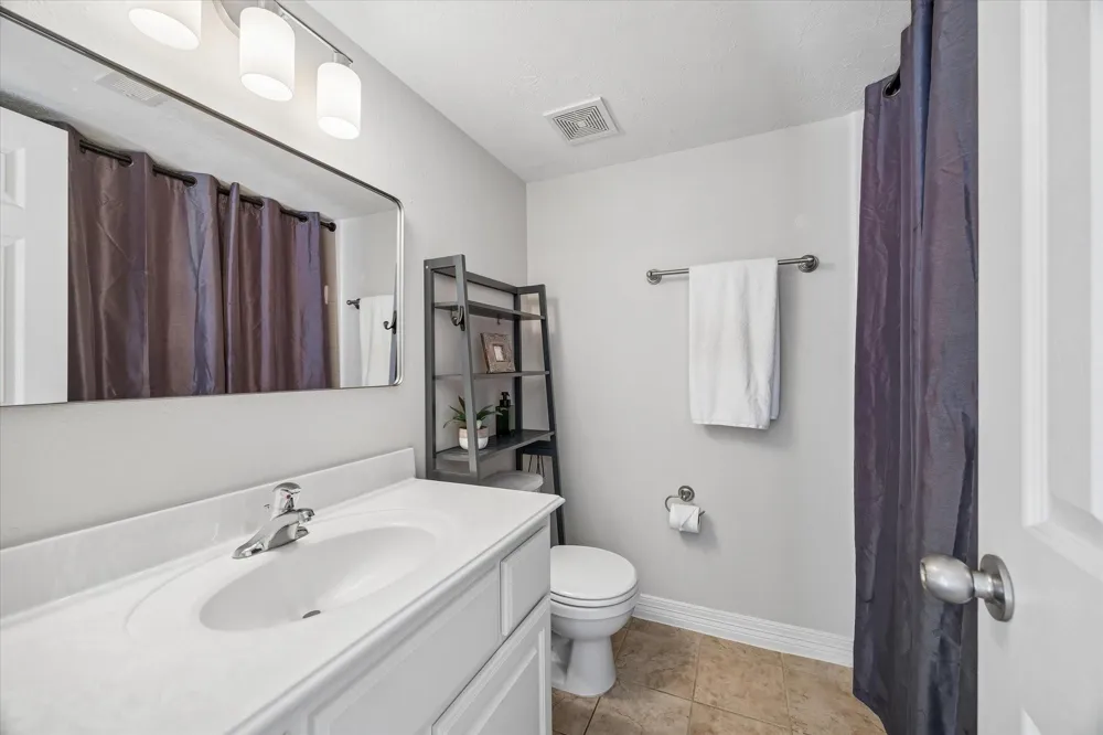 1807 Stacy Crest Houston, TX 77008