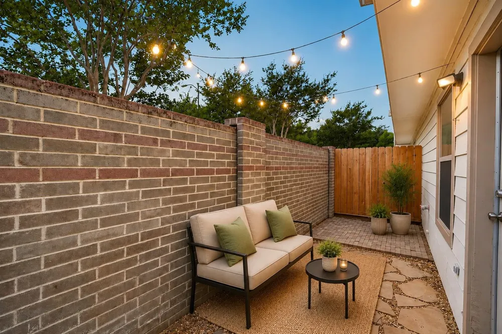 1807 Stacy Crest Houston, TX 77008