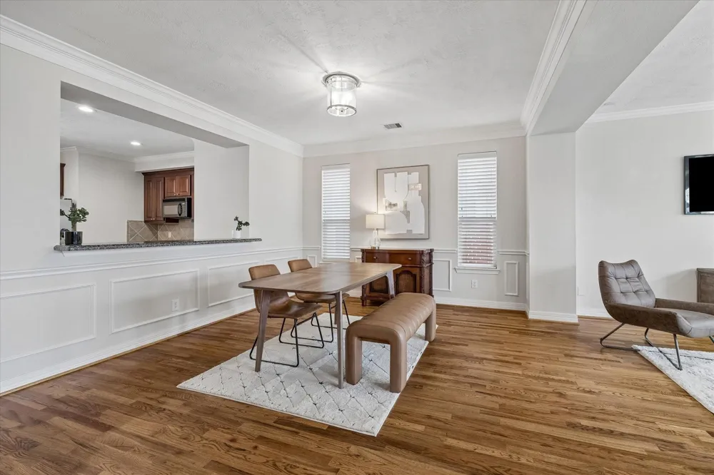 1807 Stacy Crest Houston, TX 77008
