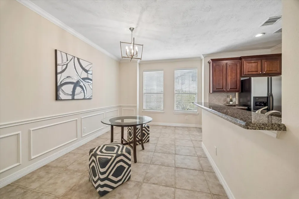 1807 Stacy Crest Houston, TX 77008