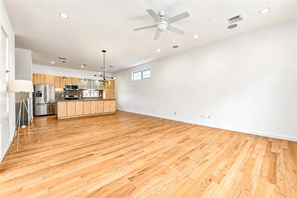 2234 Leeland Street Hockley, TX 77003
