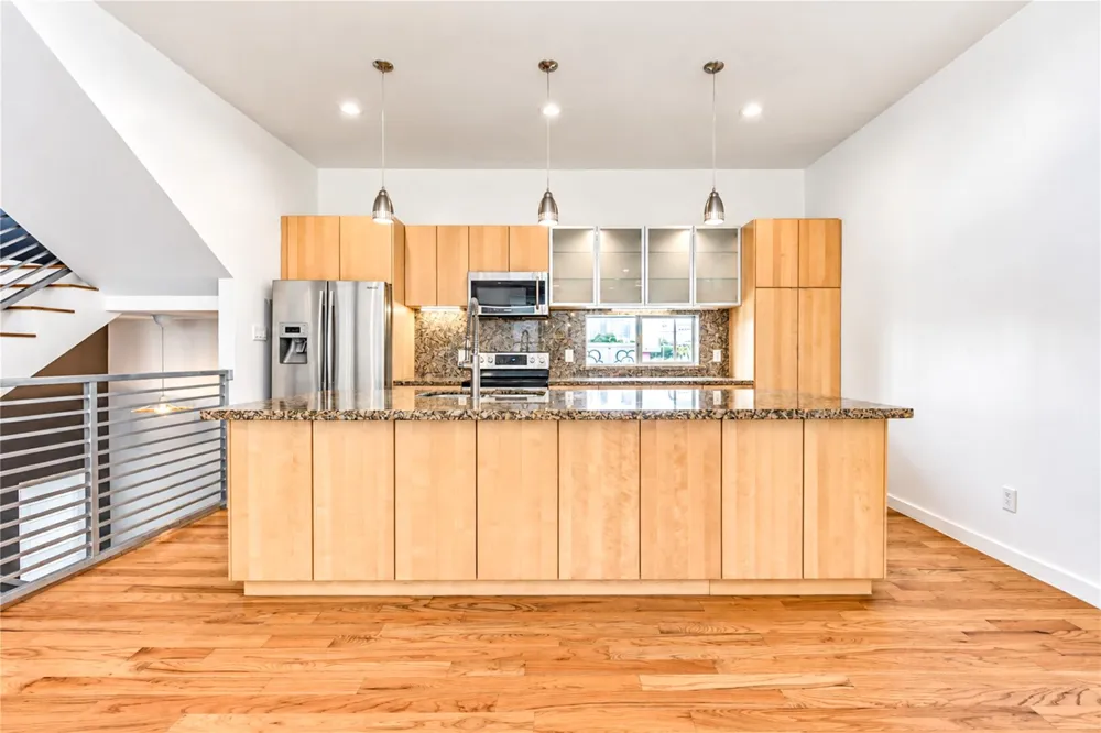2234 Leeland Street Hockley, TX 77003