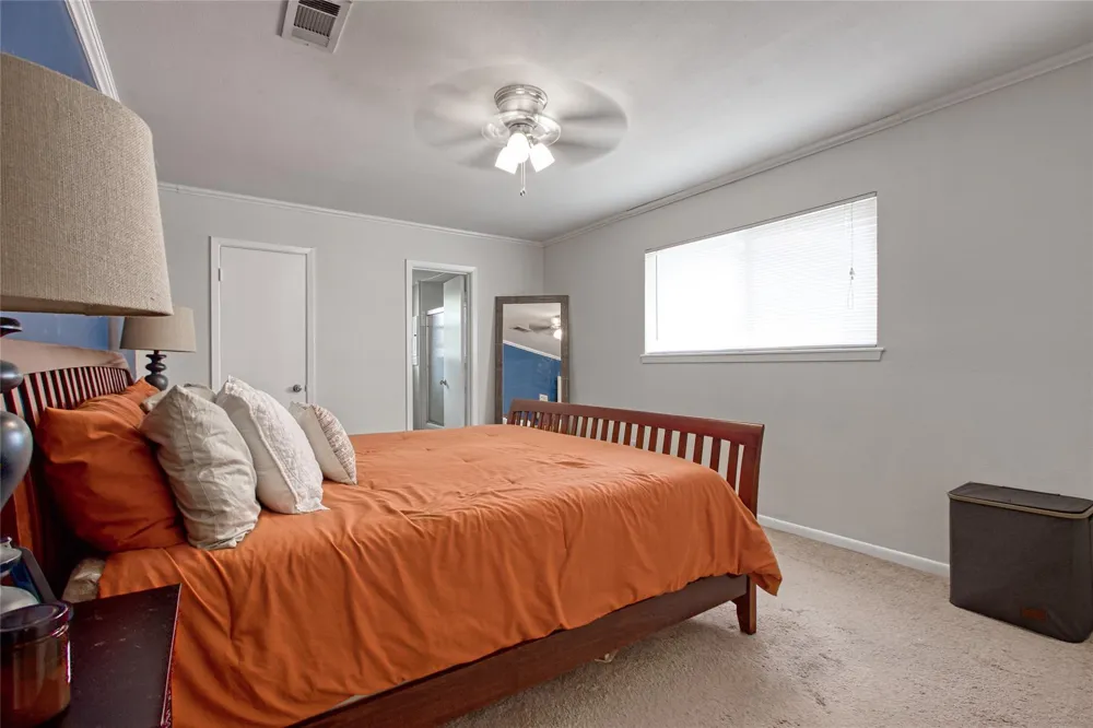5826 Autumn Forest Drive Houston, TX 77092