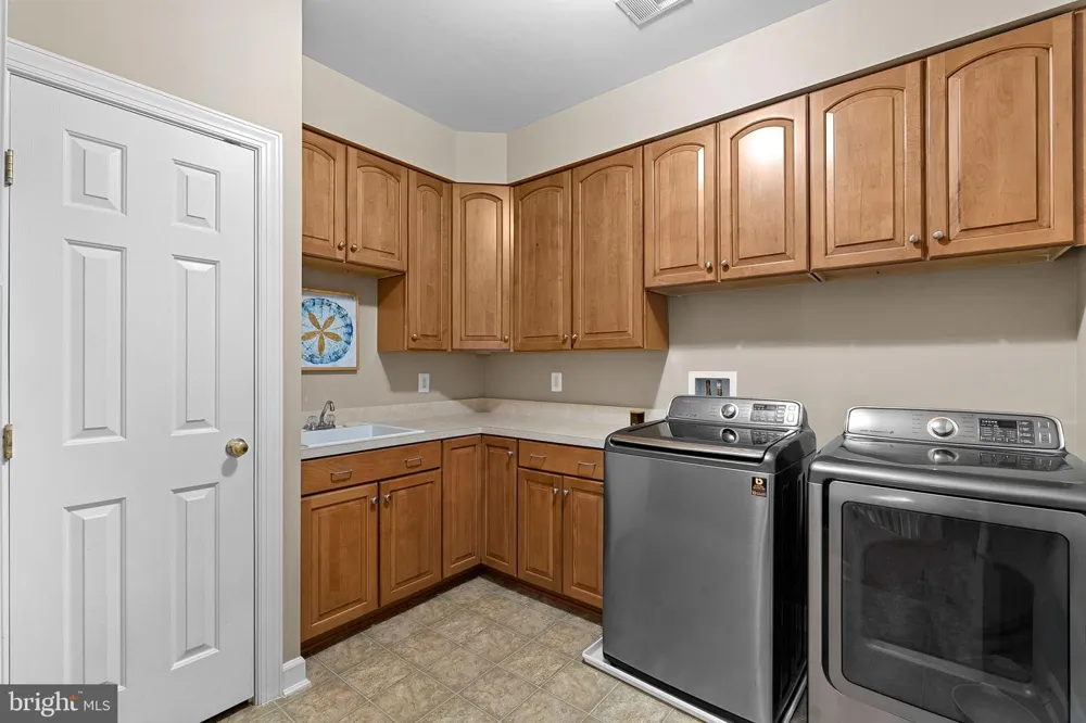 18309 BUCCANEER TERRACE Leesburg, VA 20176