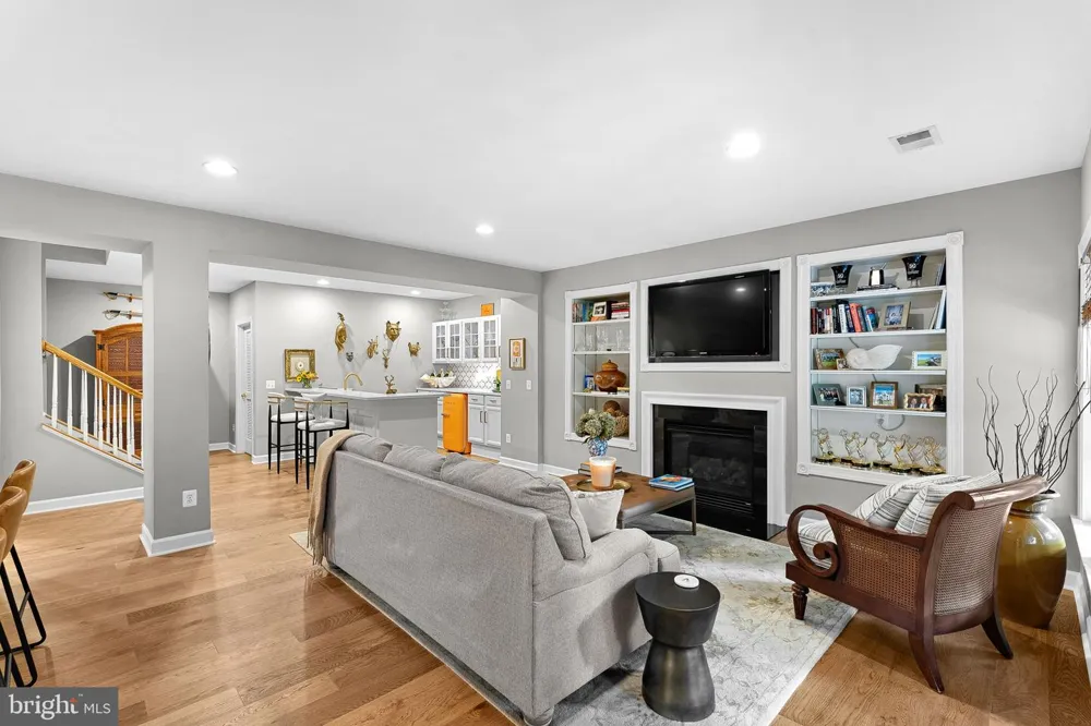 18309 BUCCANEER TERRACE Leesburg, VA 20176
