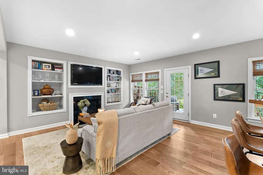 18309 BUCCANEER TERRACE Leesburg, VA 20176