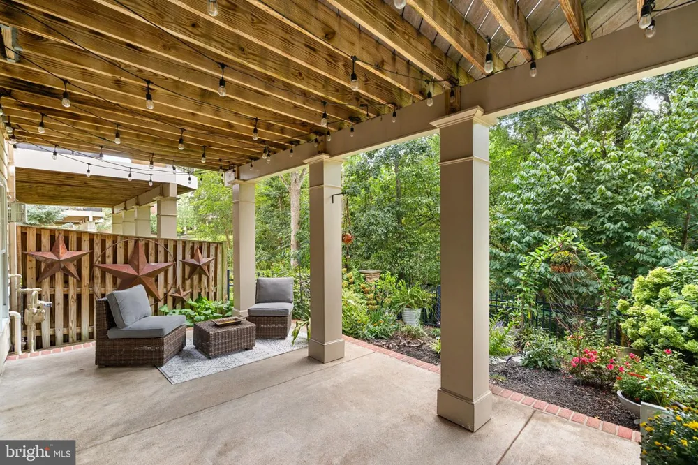 18309 BUCCANEER TERRACE Leesburg, VA 20176