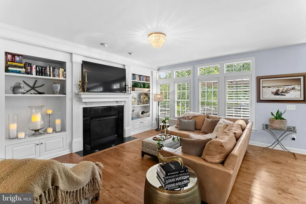 18309 BUCCANEER TERRACE Leesburg, VA 20176