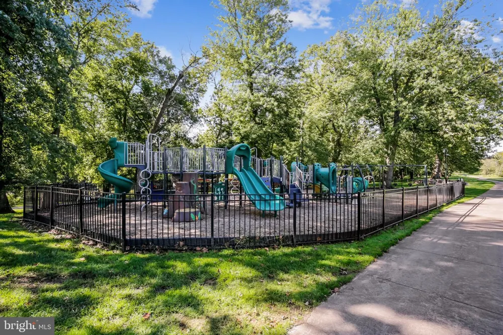 18309 BUCCANEER TERRACE Leesburg, VA 20176