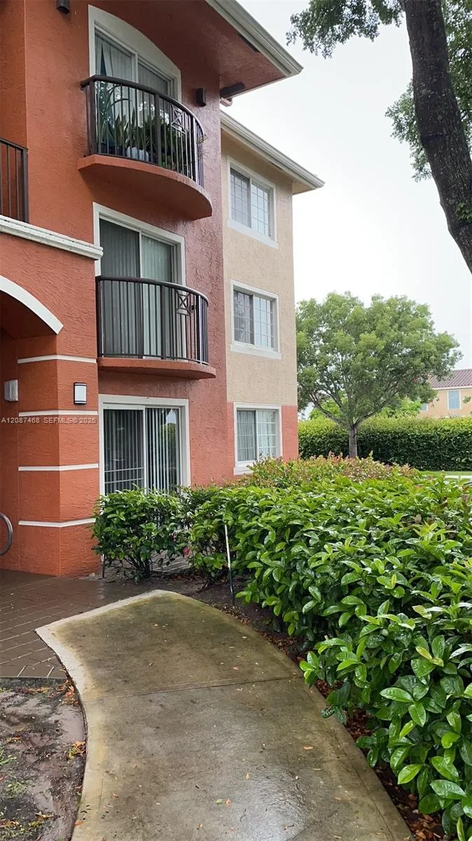 4195 Haverhill Rd #318 West Palm Beach, FL 33417