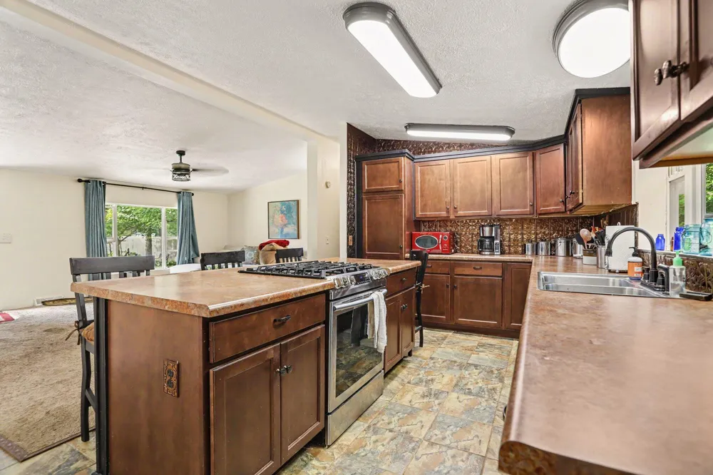 5381 Paradise Road E Battle Creek, MI 49014