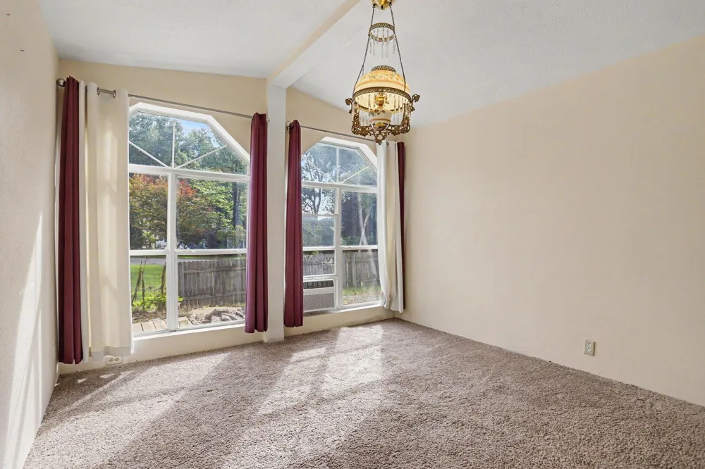 5381 Paradise Road E Battle Creek, MI 49014