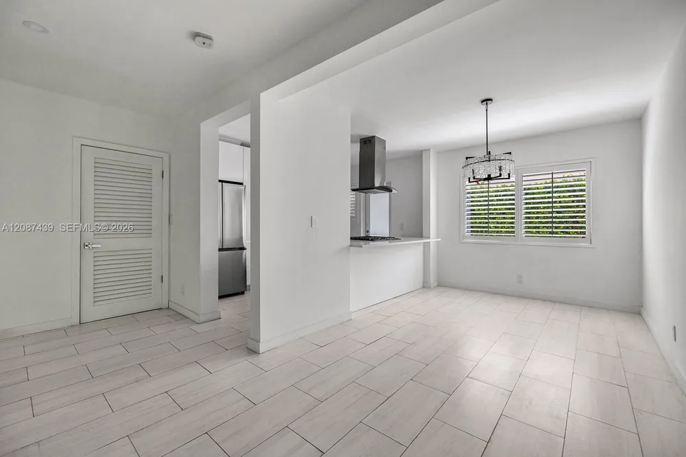 3909 Garden Ave Miami Beach, FL 33140