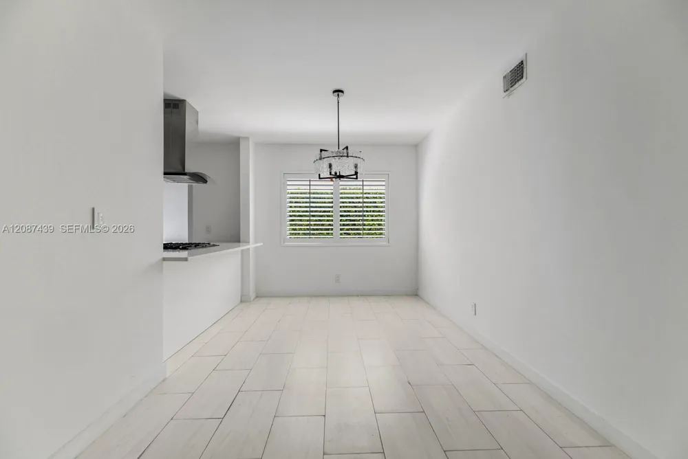 3909 Garden Ave Miami Beach, FL 33140