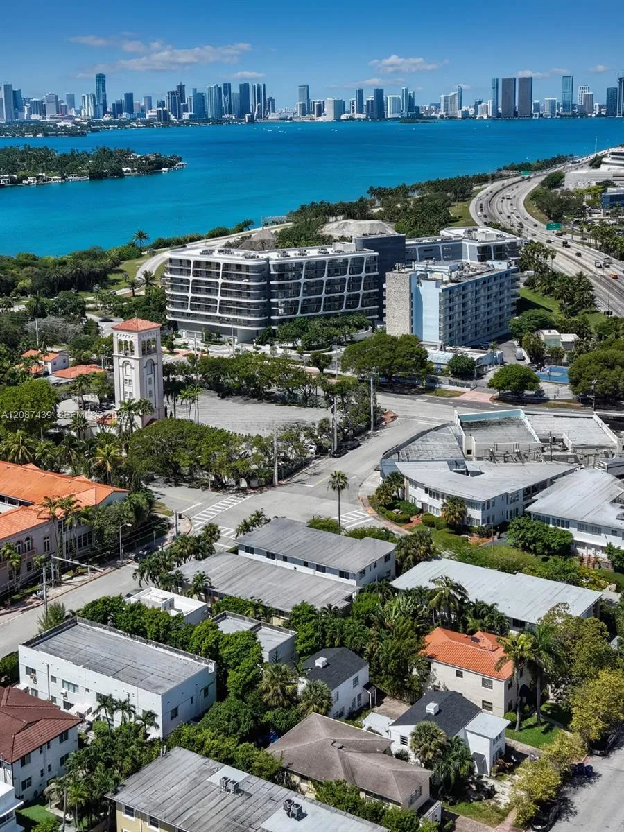 3909 Garden Ave Miami Beach, FL 33140