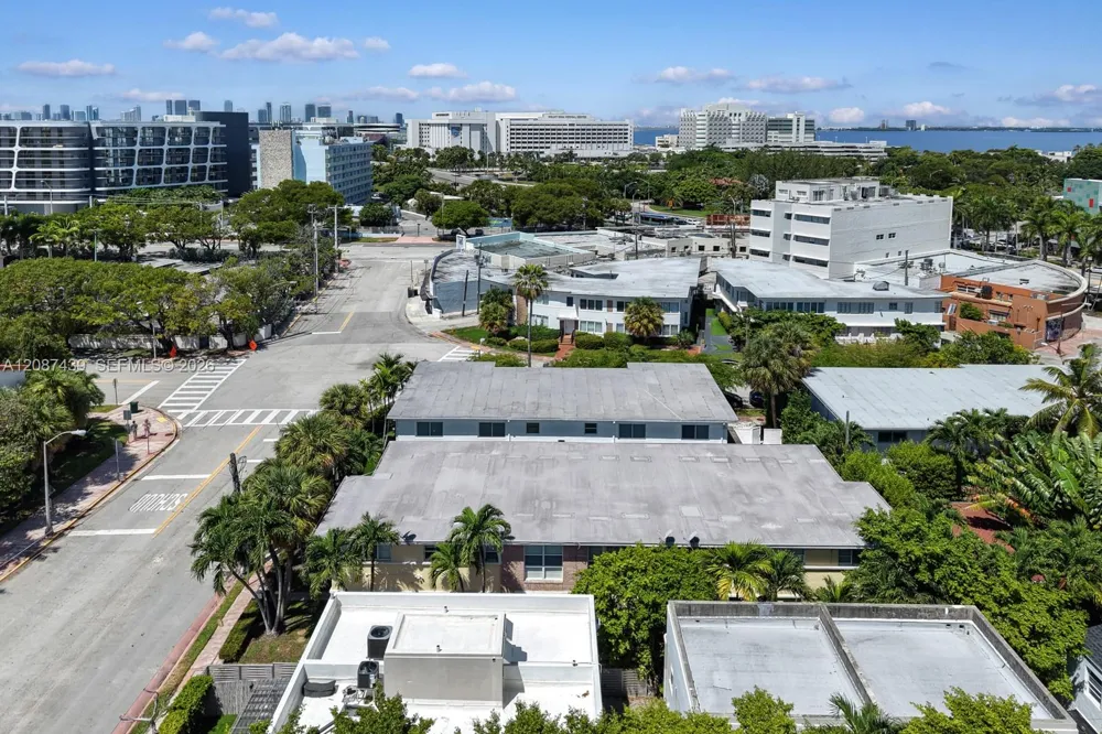 3909 Garden Ave Miami Beach, FL 33140