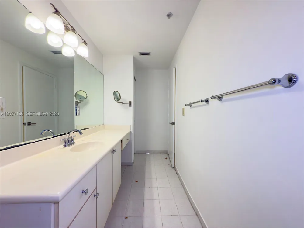 6520 NW 114th Ave #1621 Doral, FL 33178