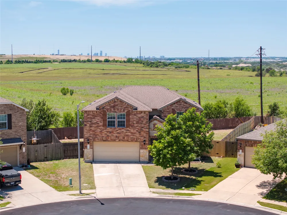 5701 Cass Court Austin, TX 78754