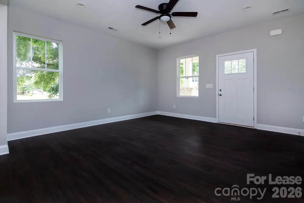 2915 Ross Avenue Charlotte, NC 28208
