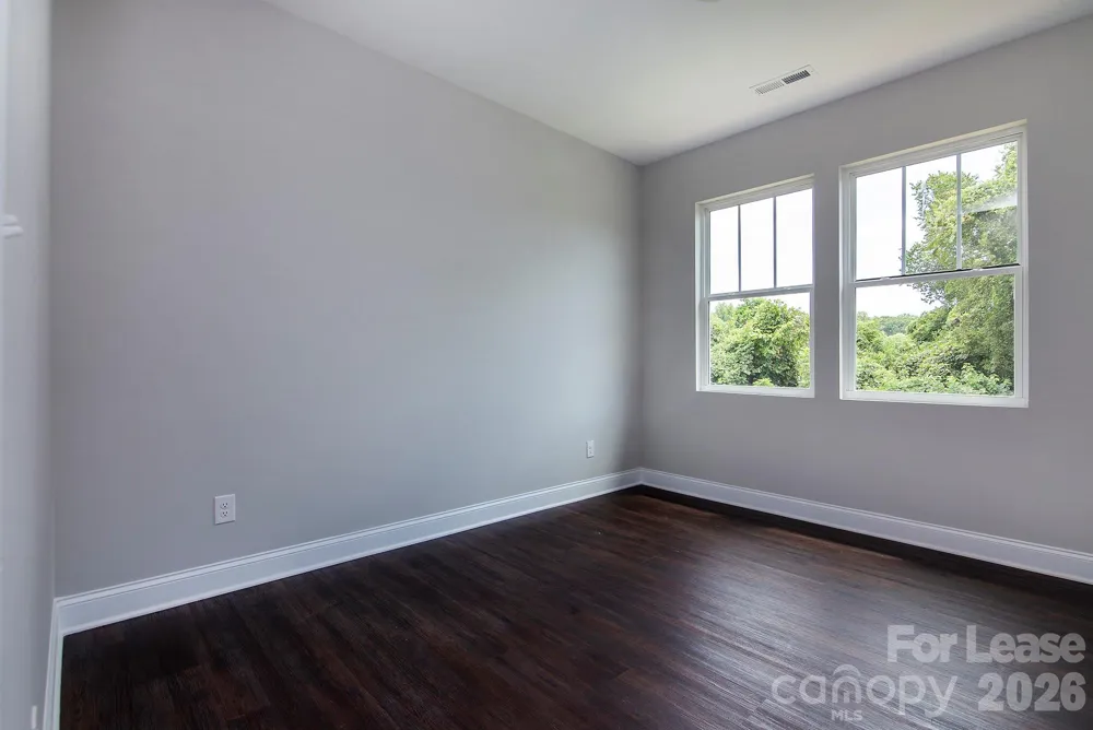 2915 Ross Avenue Charlotte, NC 28208