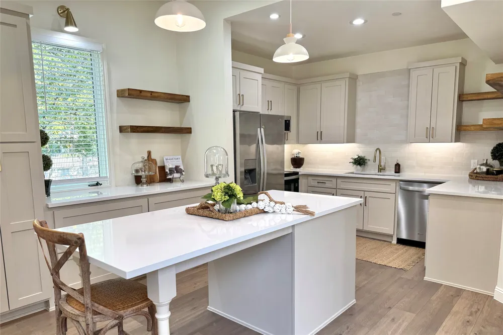 4040 Avondale Avenue #105 Dallas, TX 75219