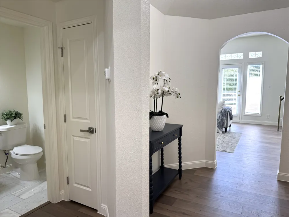 4040 Avondale Avenue #105 Dallas, TX 75219