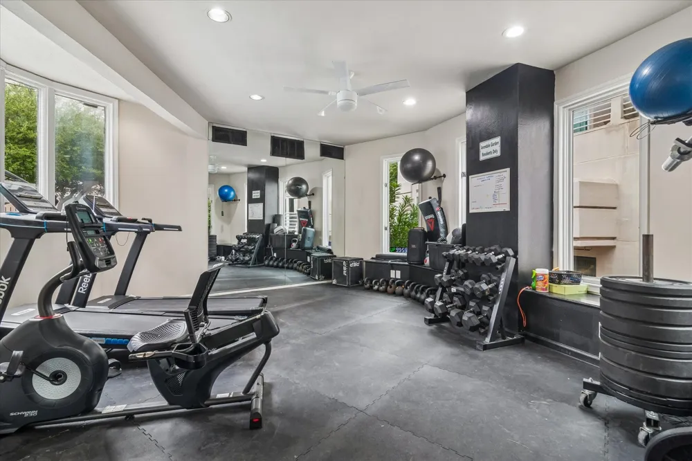 4040 Avondale Avenue #105 Dallas, TX 75219