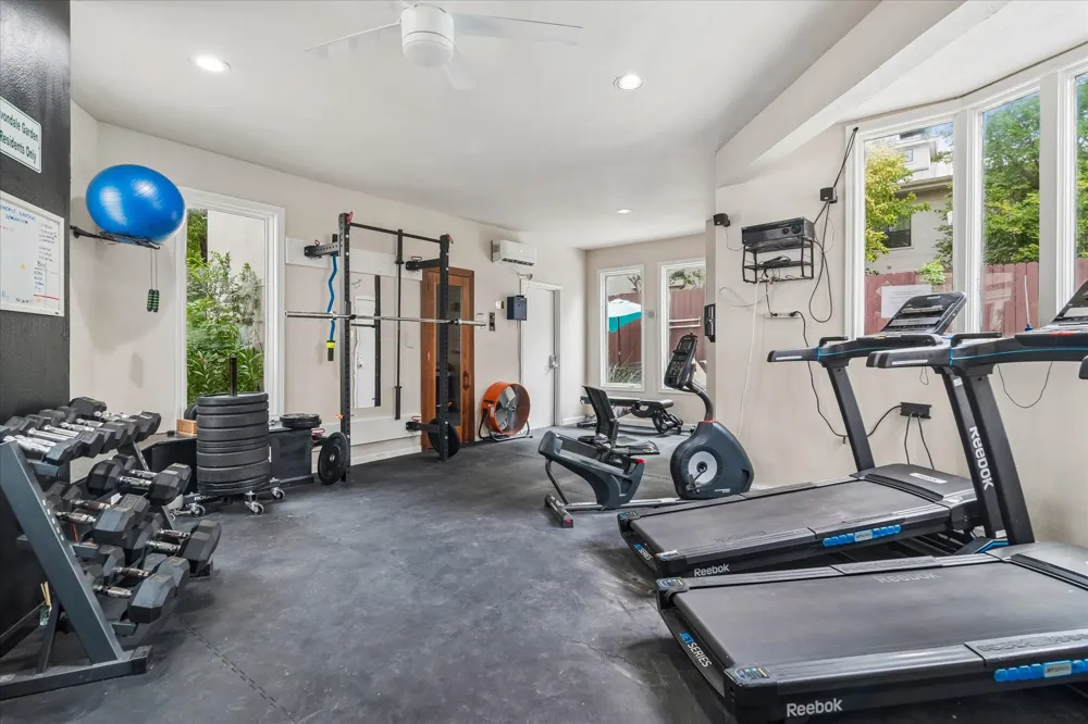 4040 Avondale Avenue #105 Dallas, TX 75219