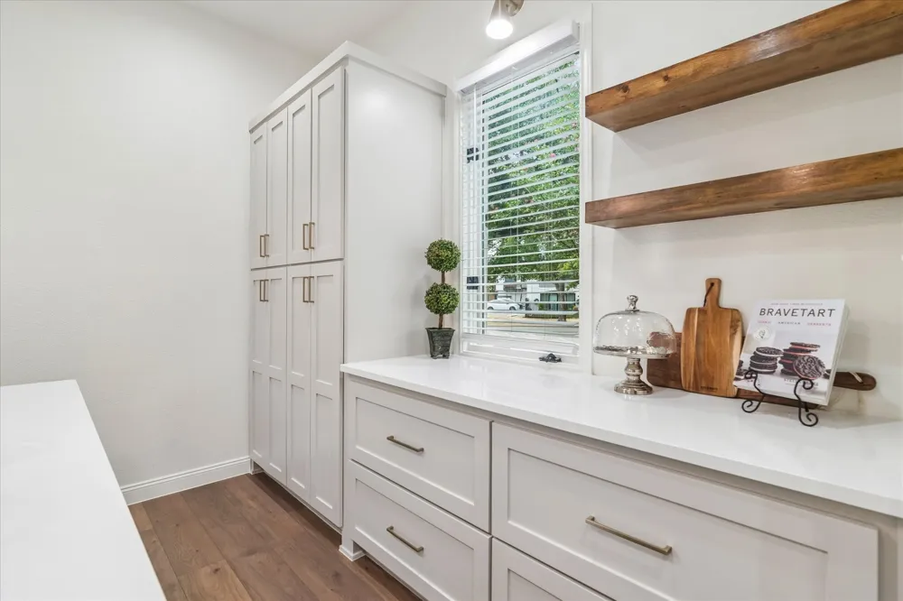 4040 Avondale Avenue #105 Dallas, TX 75219
